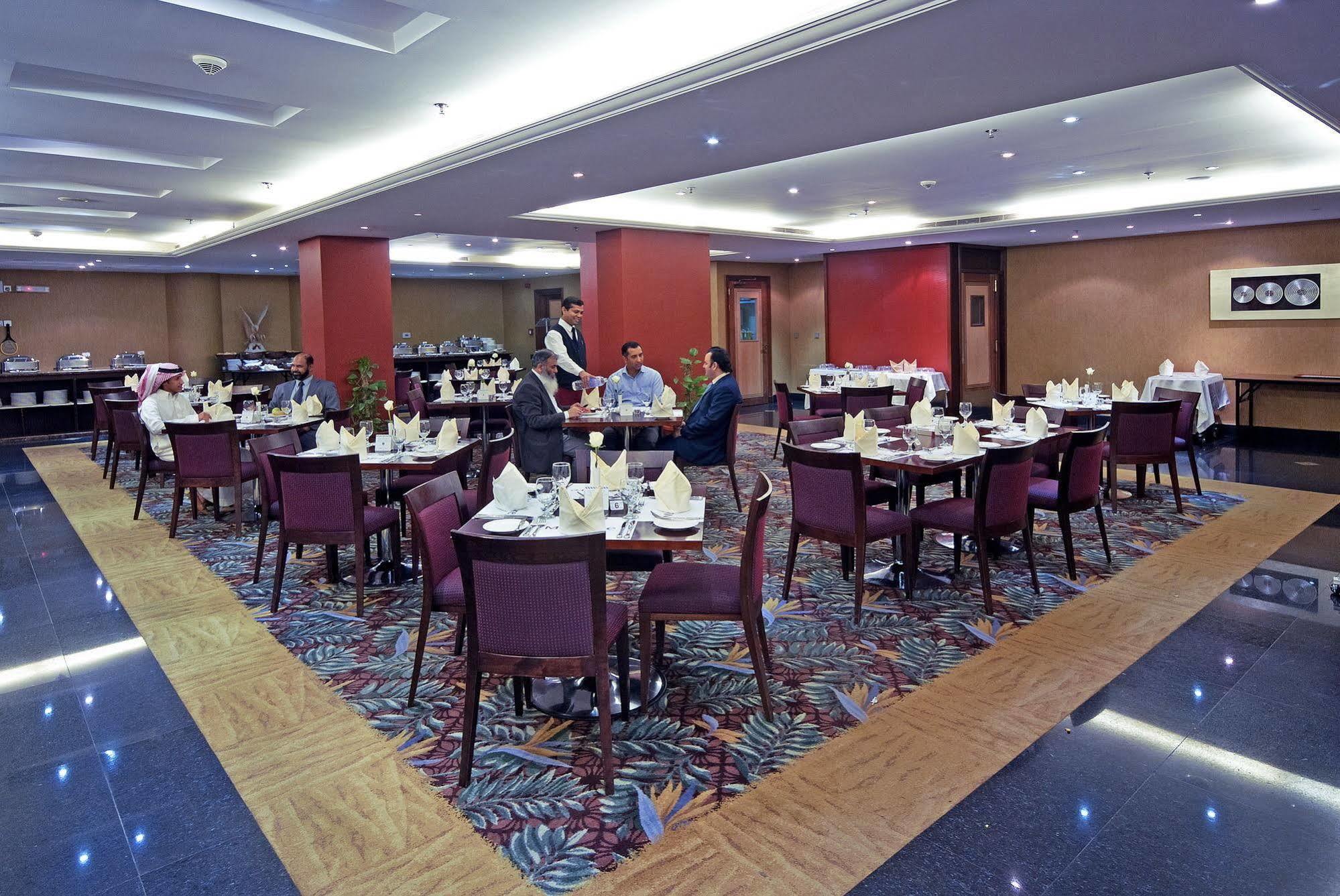 เมอร์เคียว เจดดาห์ อัล ฮัมรา Hotel ภายนอก รูปภาพ